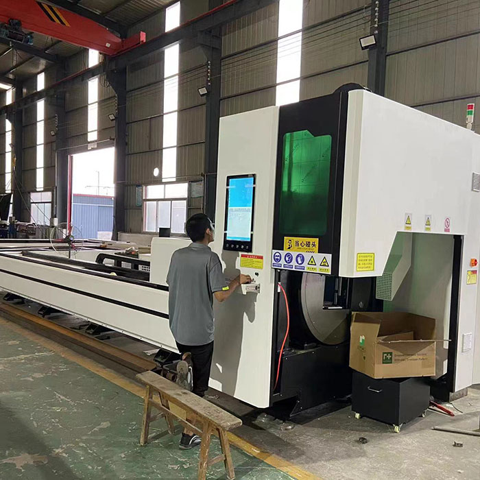 1530 Plate Fiber Laser Cutting Machine